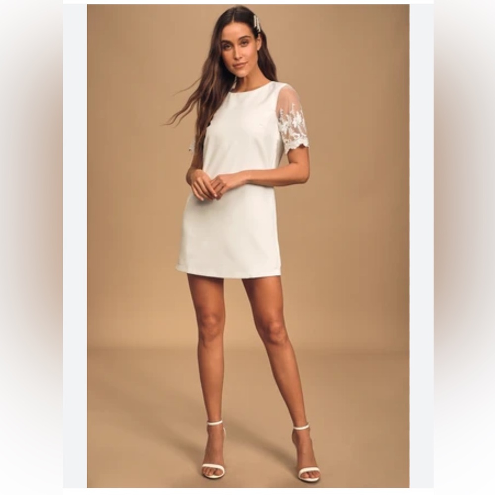 “Lulus”Dance a Little White Embroidered Short Sleeve Shift Dress
